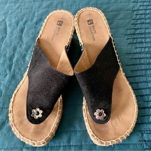 White Mountain sparkly black wedge sandals
